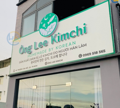 Bảng hiệu Alu chữ mica sáng đèn