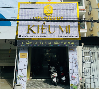 Mặt dựng alu, nền hoa văn