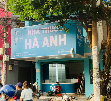 bảng hiệu bạt in UV